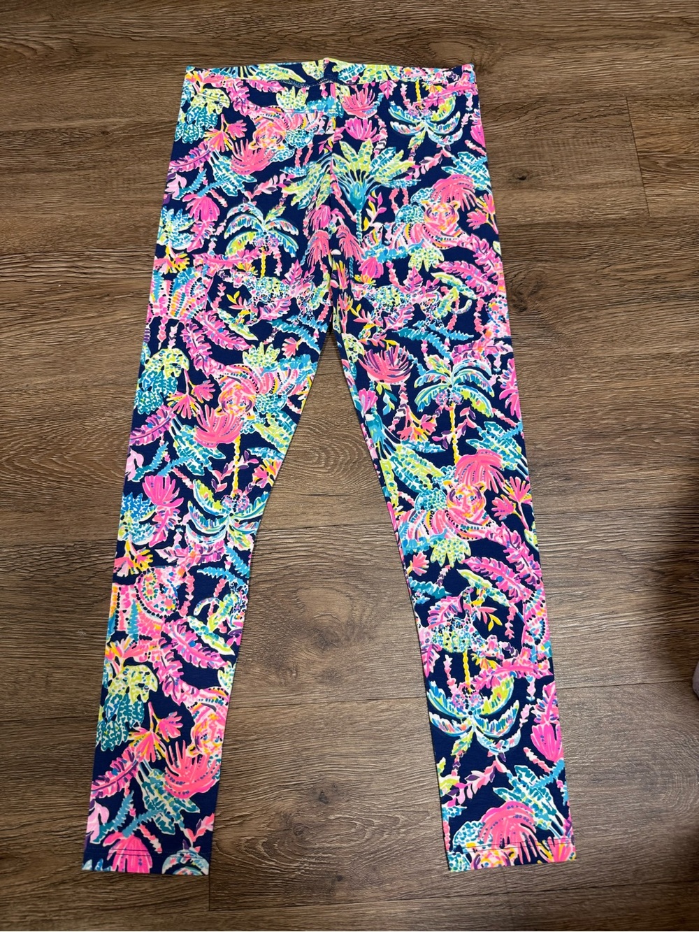 Lilly Kids Navy Floral Print Leggings - Multicolor